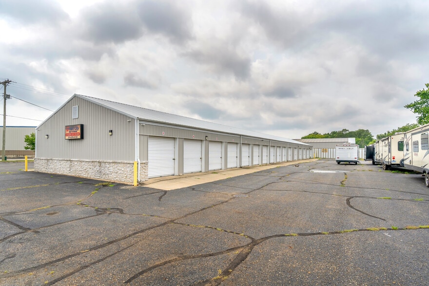 More Photos Of , Elkhart Unknown For Sale