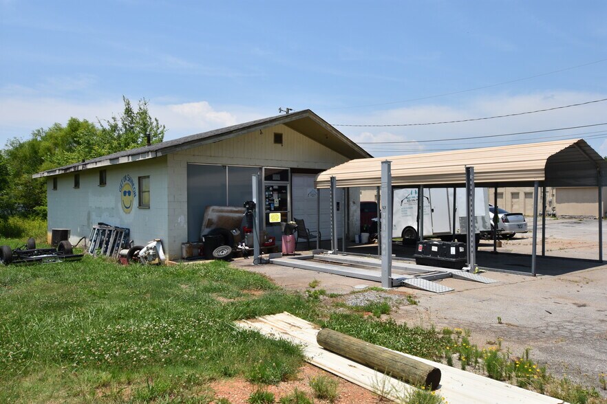 More Photos Of 416 E North St, Sweetwater Storefront Retail Office For Sale