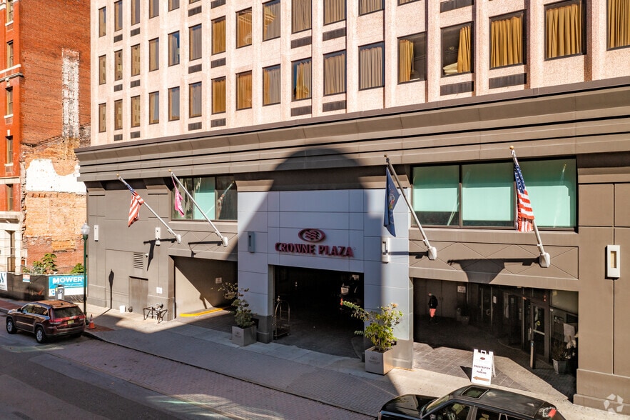 More Photos Of 23 S 2nd St, Harrisburg Hotel For Sale