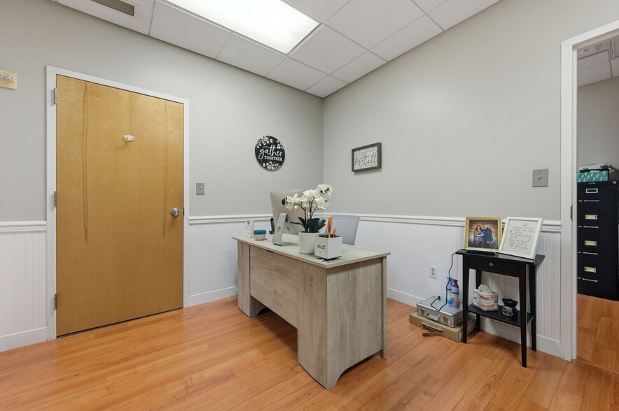 More Photos Of 2744 Red Lion Rd, Bear Religious Facility For Lease