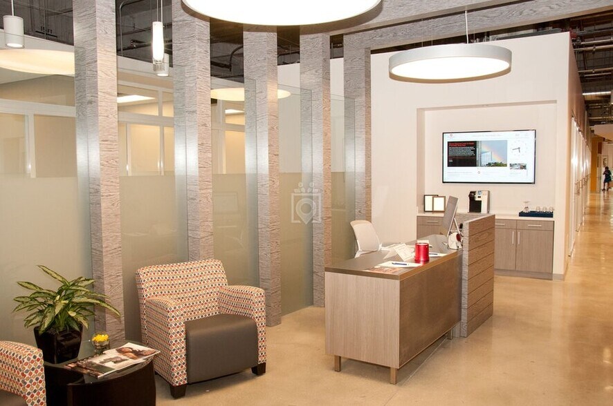 More Photos Of 20801-20807 Biscayne Blvd, Aventura Unknown For Lease