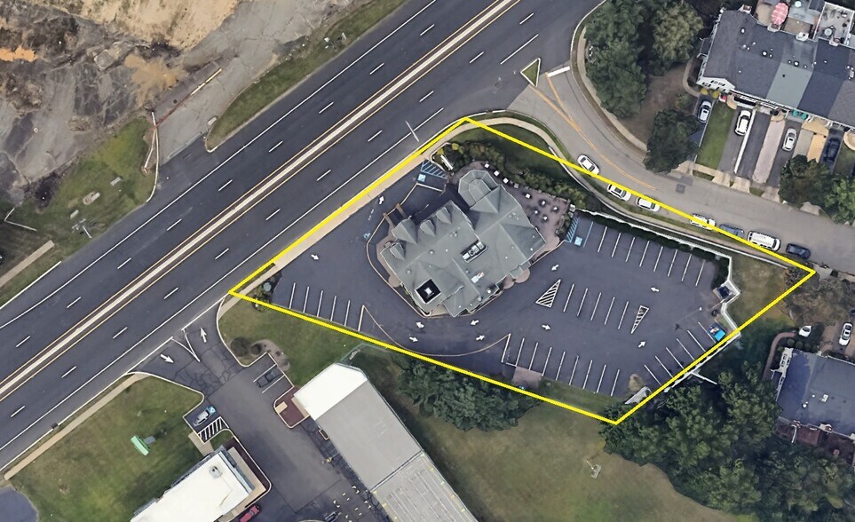 More Photos Of 1104 Highway 36, Hazlet Restaurant For Lease