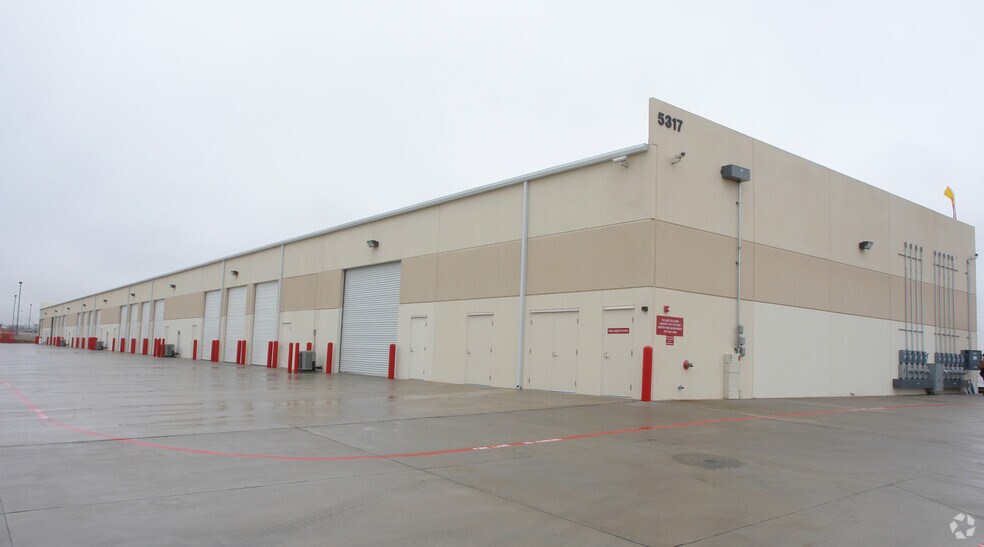 More Photos Of 5317 Superior Pky, Fort Worth Unknown For Lease