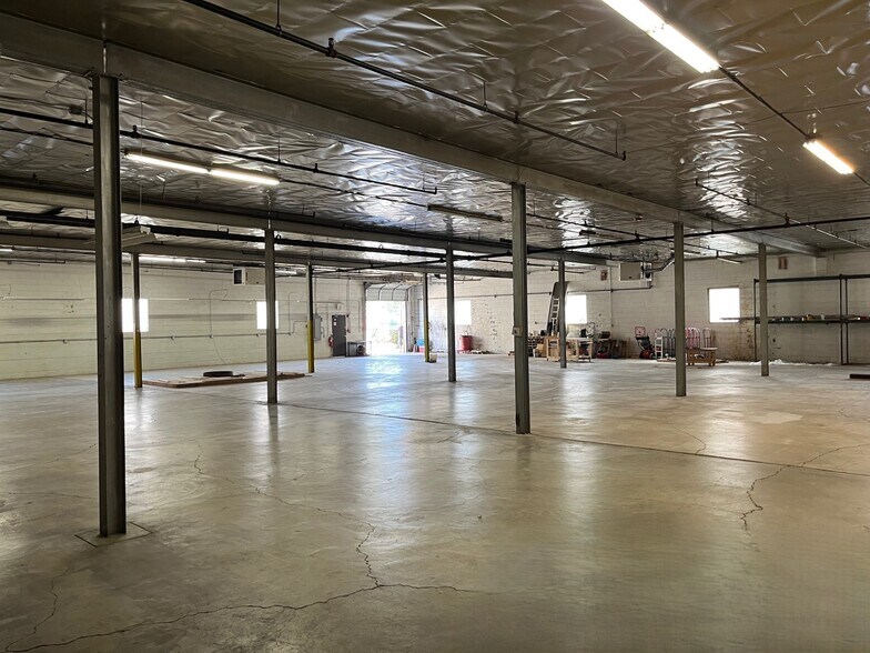 More Photos Of 123 N 10th Ave, Melrose Park Warehouse For Sale