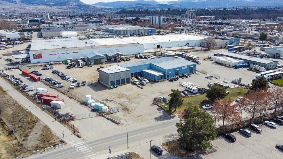 More Photos Of 1505 Hardy St, Kelowna Warehouse For Lease