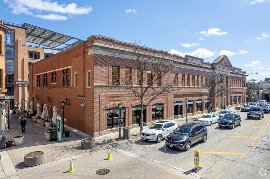 More Photos Of 104 N Oak Park Ave, Oak Park Office For Lease