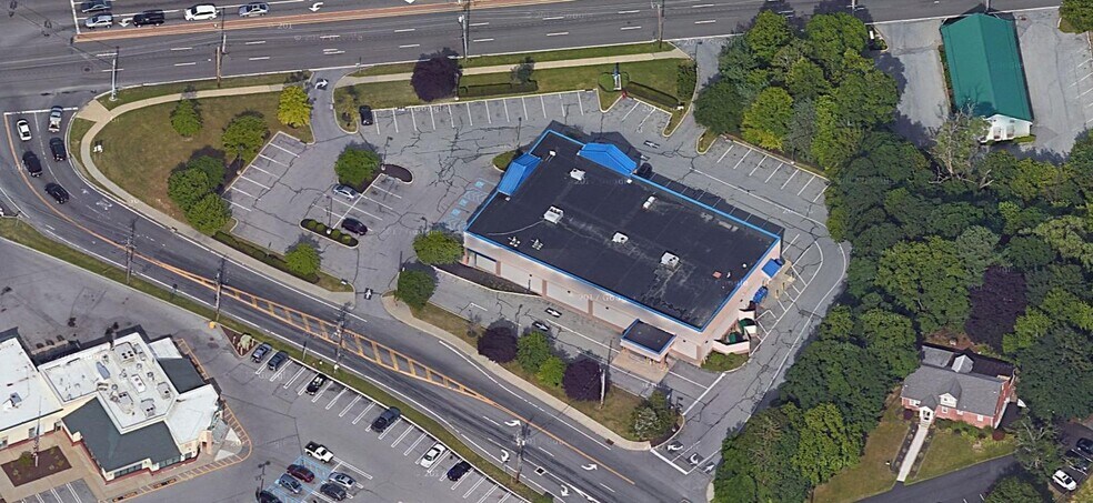 More Photos Of 1604 Route 9, Wappingers Falls Drugstore For Lease