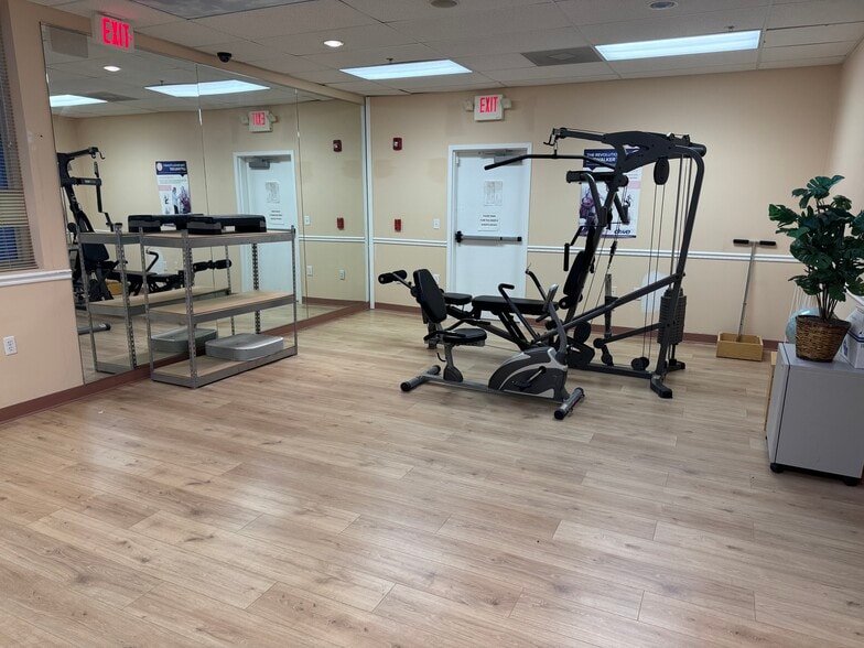 More Photos Of 1374 Whitehorse Hamilton Square Rd, Hamilton Medical For Sale