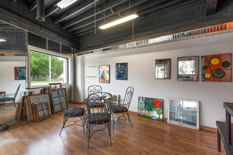 More Photos Of 32540 Utica Rd, Fraser Freestanding For Sale