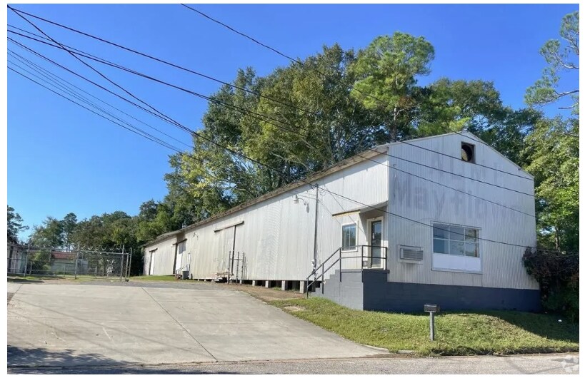 Primary Photo Of 1005 Sioux St, Dothan Warehouse For Sale