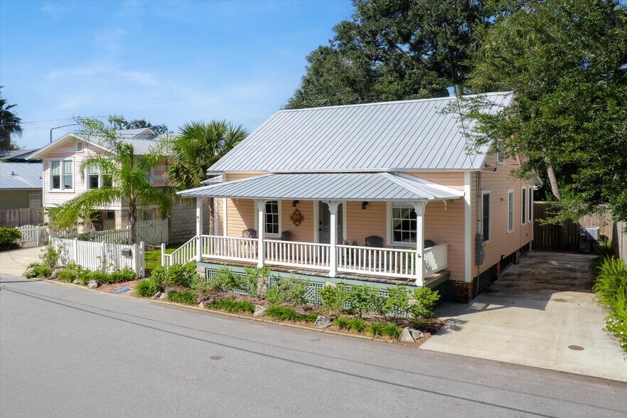 More Photos Of 16 Locust St, Saint Augustine Specialty For Sale