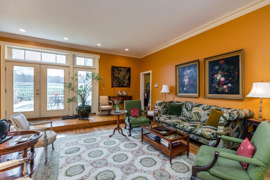 More Photos Of 4258 Route 44, Millbrook Restaurant For Sale