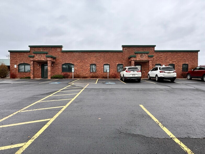 More Photos Of 118 3rd St E, Ashland Office For Sale