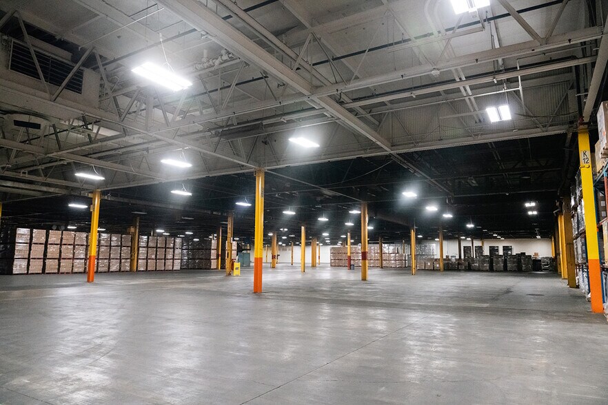 More Photos Of 450 Sherman Av N, Hamilton Industrial For Lease