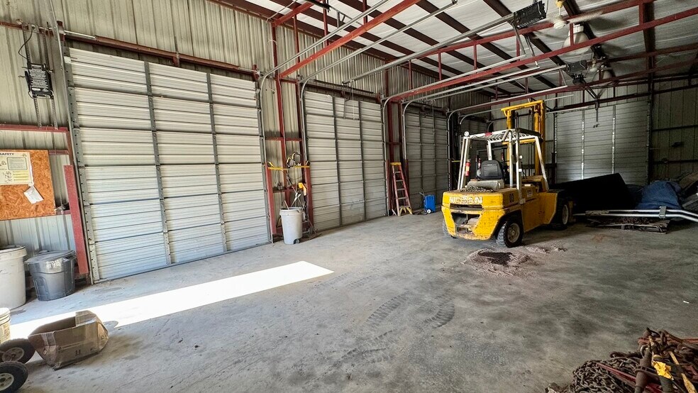 More Photos Of 230 Boyle Rd, Kiowa Service For Sale