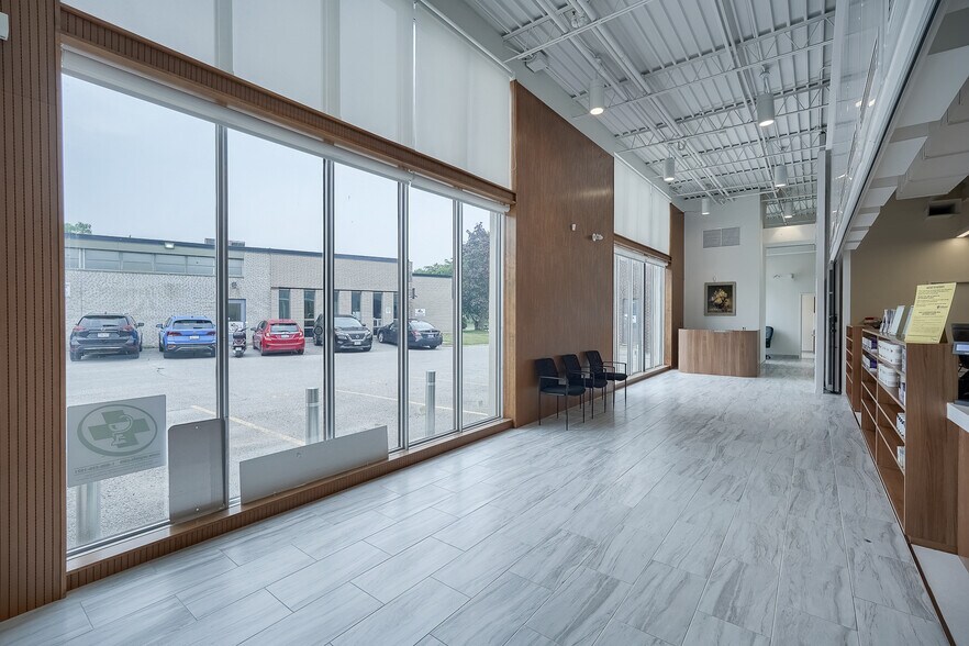 More Photos Of 60-74 Gervais Dr, Toronto Warehouse For Lease
