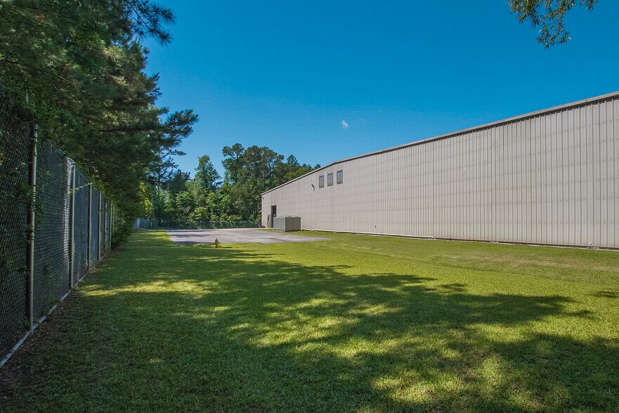 More Photos Of 4597 Appian Way, North Charleston Distribution For Lease