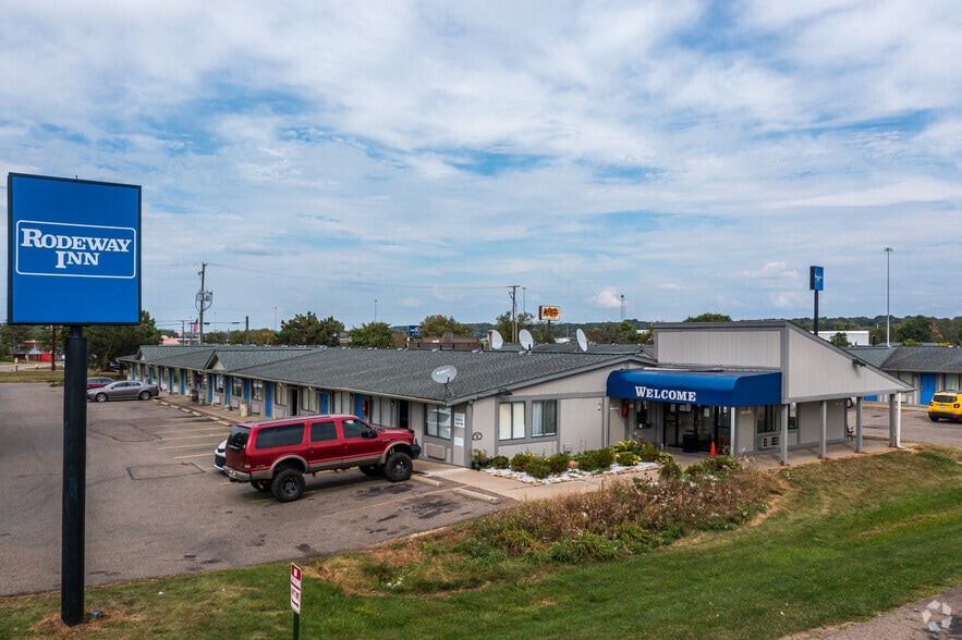More Photos Of 6880 Sunset Strip Ave NW, Canton Hotel For Sale