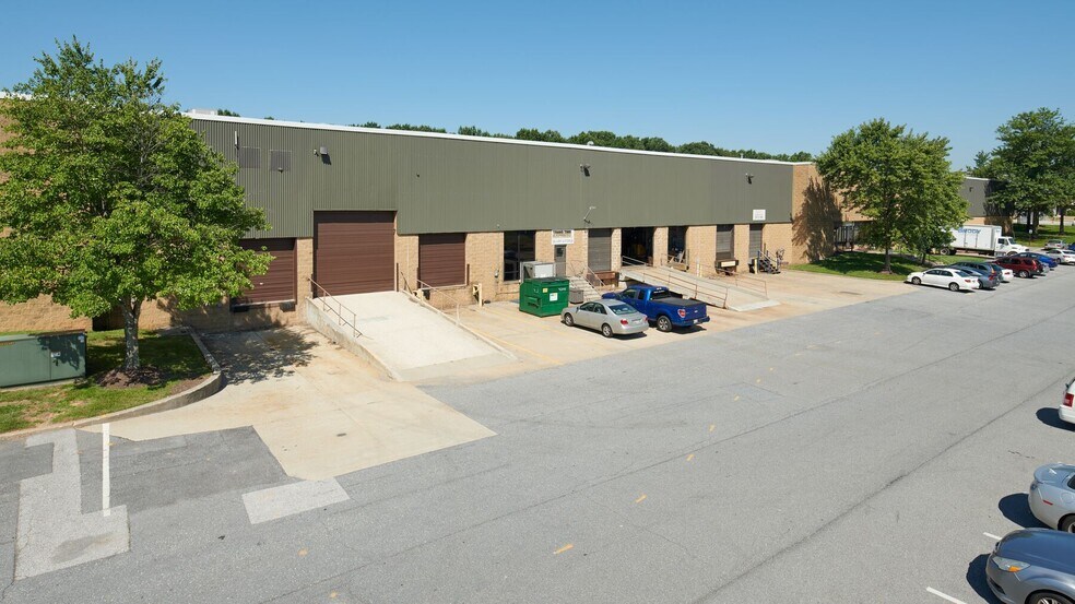 More Photos Of 8679 Greenwood Pl, Savage Unknown For Lease