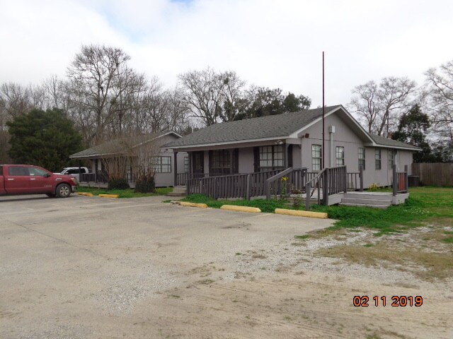 More Photos Of 4703 S Lewis St, New Iberia Warehouse For Lease