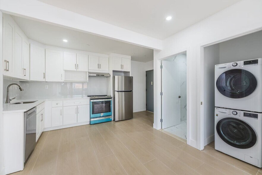 More Photos Of 16502 Sanford Ave, Flushing Apartments For Sale