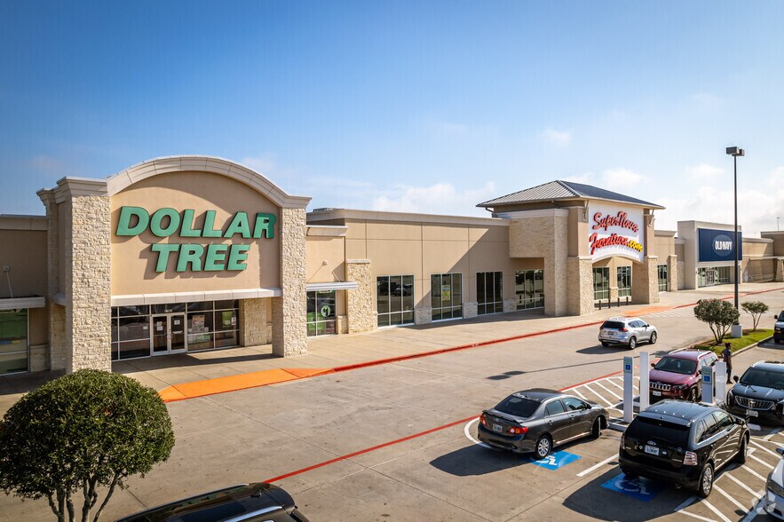 More Photos Of 24110-24502 Commercial Dr, Rosenberg Unknown For Lease