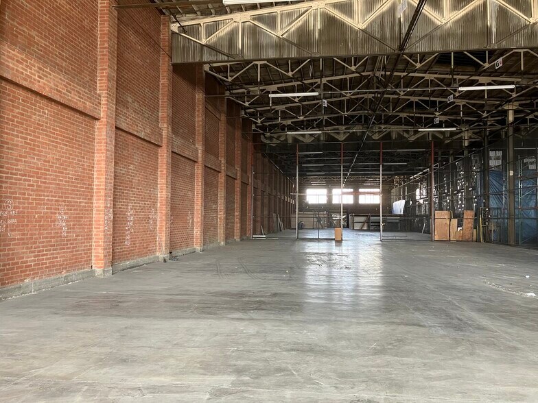 More Photos Of 1238-1240 Palmetto St, Los Angeles Warehouse For Lease