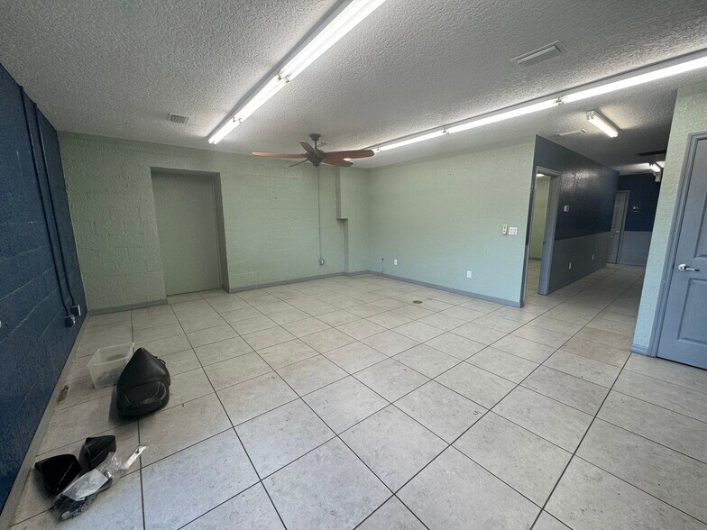 More Photos Of 800 N State St, Bunnell Storefront For Sale