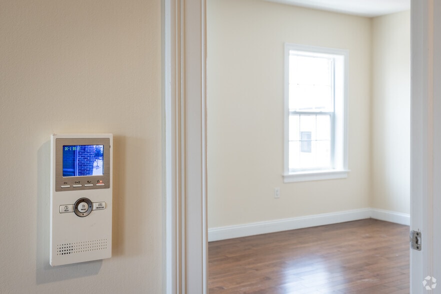 More Photos Of 4401 Bergenline Ave, Union City Apartments For Lease