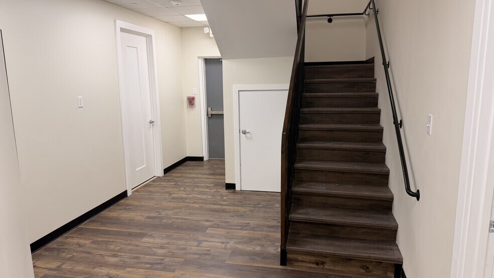 More Photos Of 6910 N Eldridge Pky, Houston Freestanding For Sale