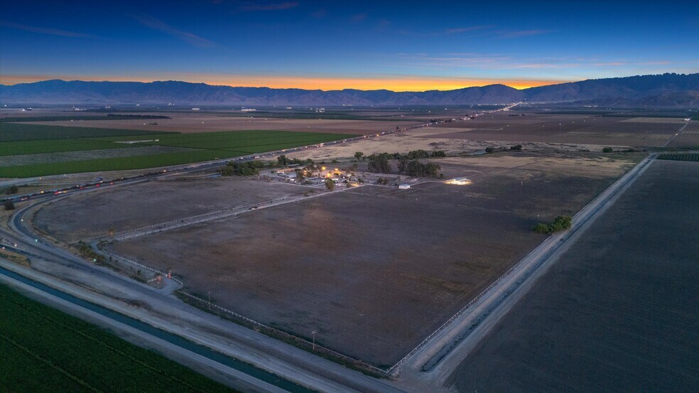 More Photos Of 8661 Herring Rd, Bakersfield Land For Sale