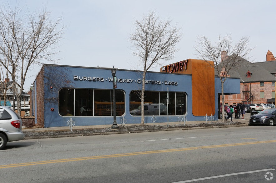 More Photos Of 2112 Hennepin Ave, Minneapolis Restaurant For Lease