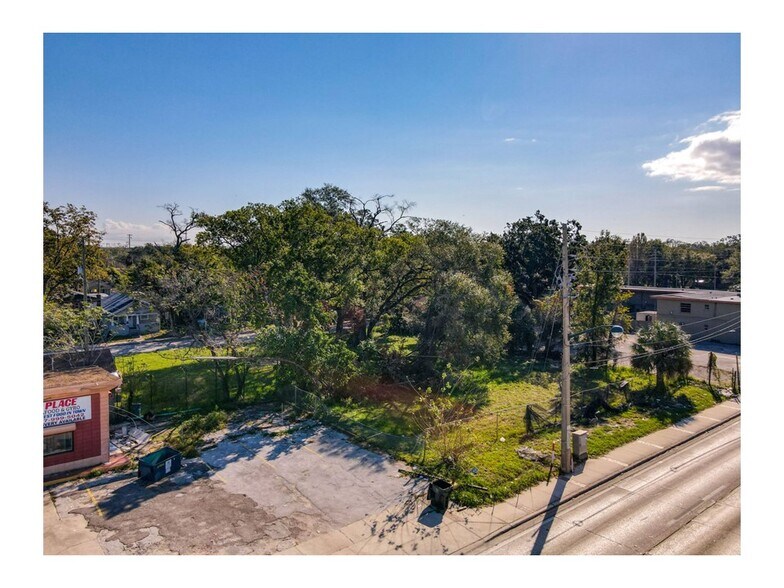 More Photos Of 707 S Orange Blossom Trl, Orlando Storefront For Sale