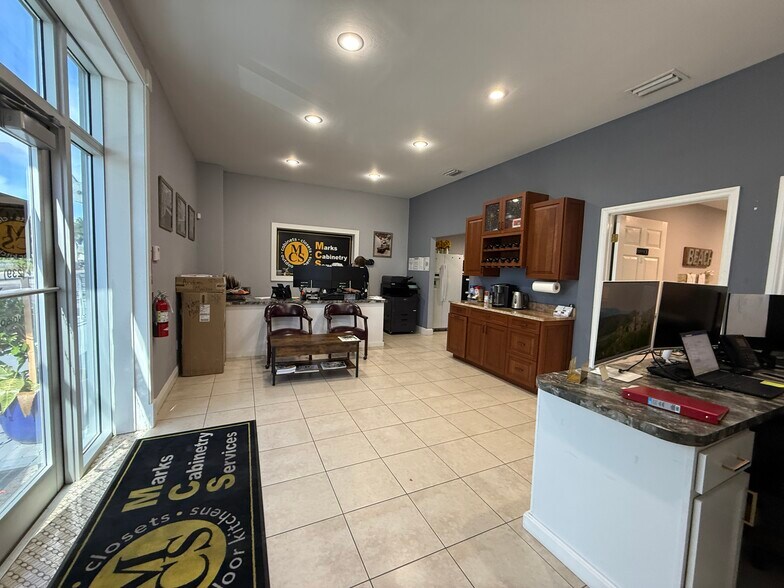 More Photos Of 3580 Old Metro Pkwy, Fort Myers Service For Sale