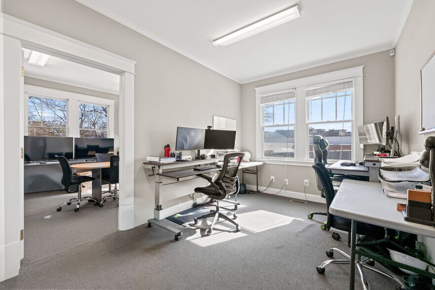 More Photos Of 708 St Marys St, Raleigh Office For Sale