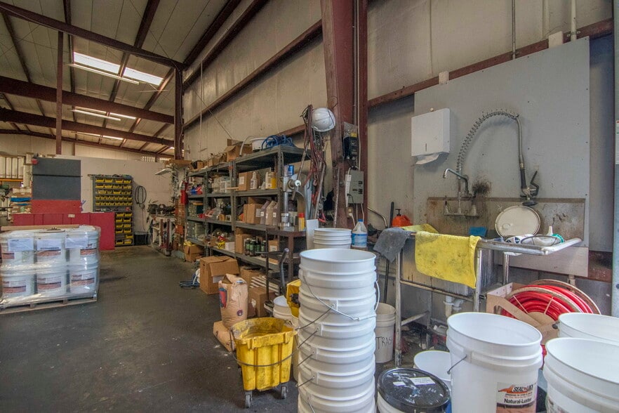 More Photos Of 2401 Destiny Way, Odessa Warehouse For Lease