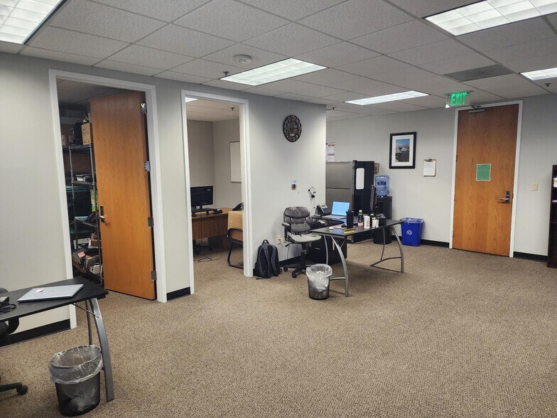 More Photos Of 3505 E Frontage Rd, Tampa Office For Lease
