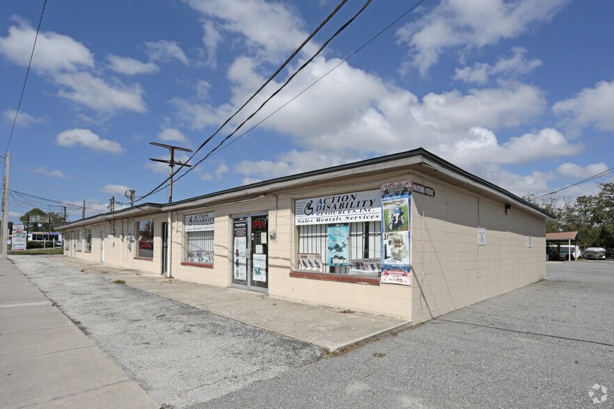 Primary Photo Of 5609-5611 Timuquana Rd, Jacksonville Unknown For Lease