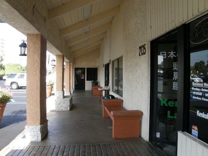 More Photos Of 2121-2149 W 182nd St, Torrance General Retail For Lease