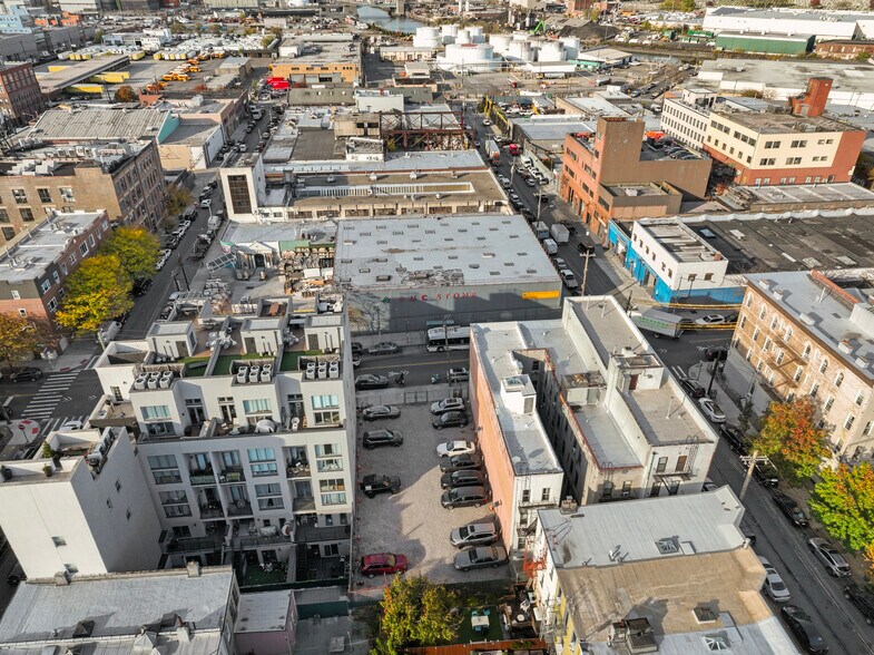 More Photos Of 284-286 Nassau Ave, Brooklyn Land For Sale