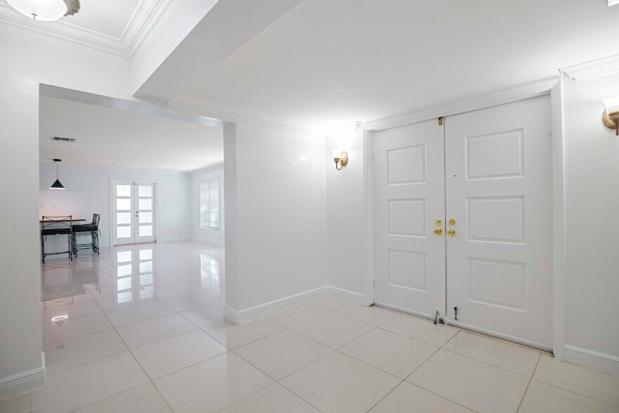 More Photos Of 1545 Miami Rd, Fort Lauderdale Apartments For Sale