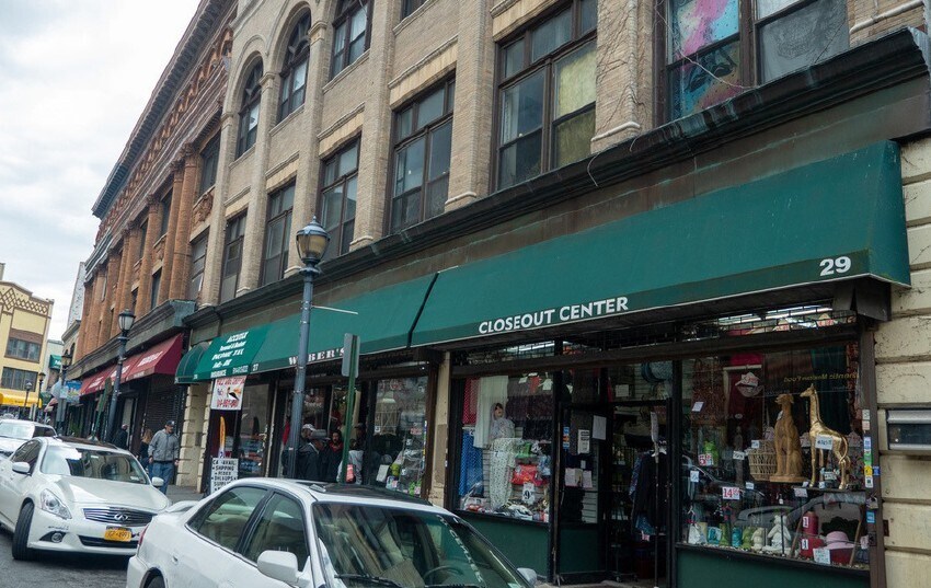 More Photos Of 25-29 N Broadway, Yonkers Storefront For Lease