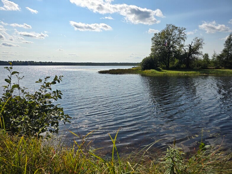 More Photos Of 10689 Swamp Lake Rd, Tomahawk Hotel For Sale