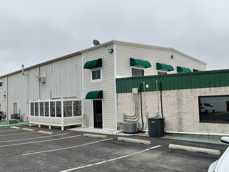 More Photos Of 1524 E Lebanon Rd, Dover Office For Lease