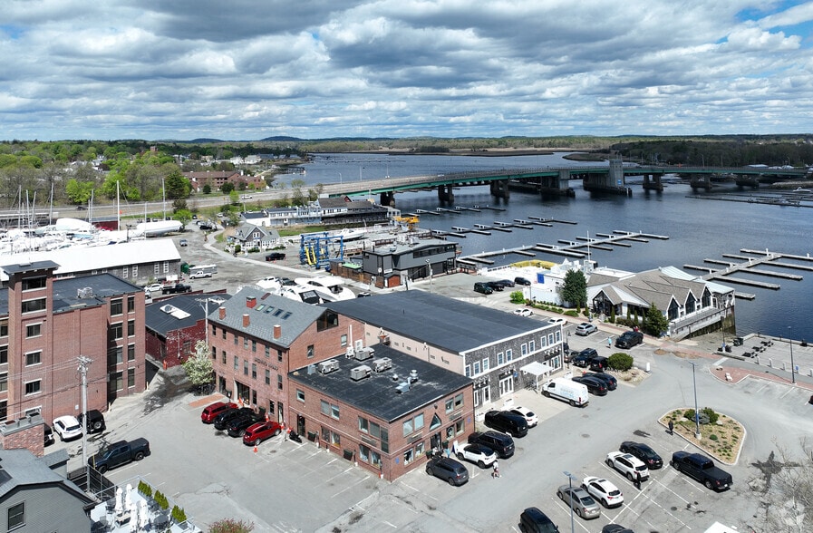 More Photos Of 38 R Merrimac St, Newburyport Office For Lease