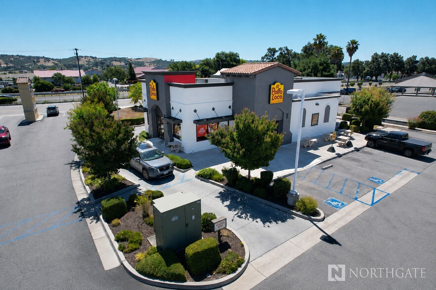 Primary Photo Of 2351 Theater Dr, Paso Robles Fast Food For Lease