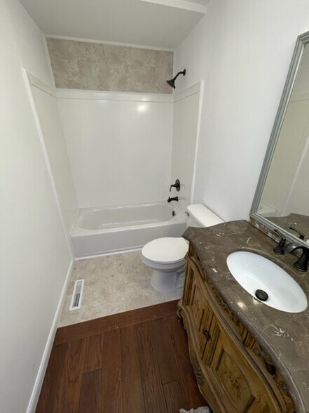 More Photos Of 2094 S Live Oak Dr, Moncks Corner Loft Creative Space For Lease