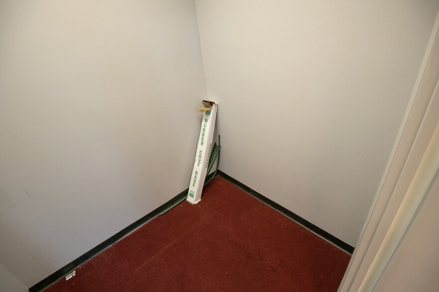 More Photos Of 1330 N Park St, Carrollton Medical For Sale