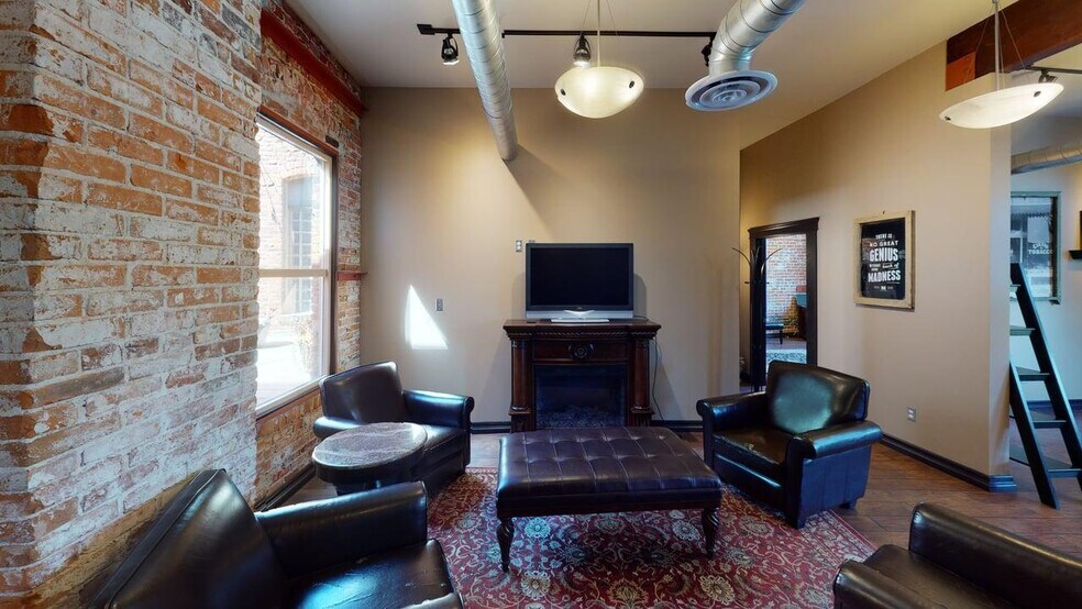 More Photos Of 208 Main St, Lewiston Loft Creative Space For Sale