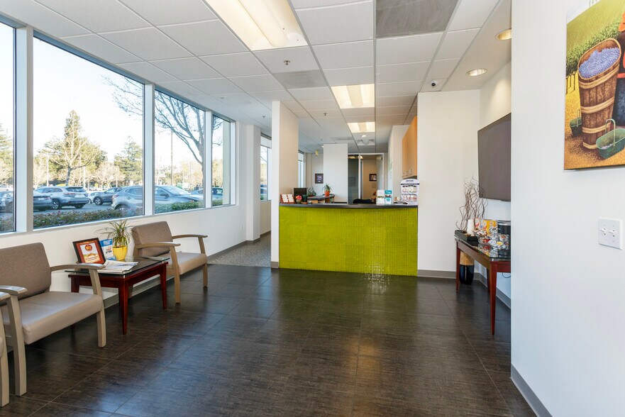 More Photos Of 1383 N McDowell Blvd, Petaluma Medical For Lease